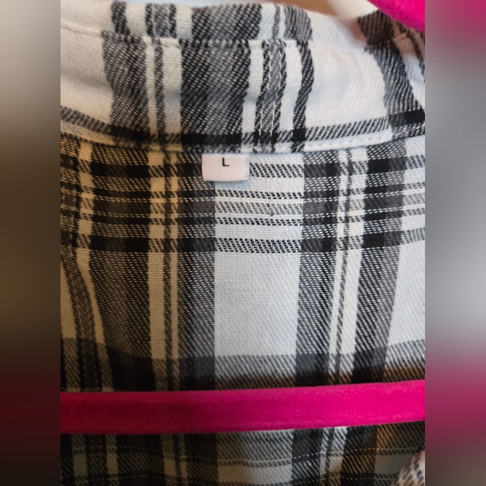 Source Unknown Black and White Plaid Button Down Shirt - Picture 3 of 3